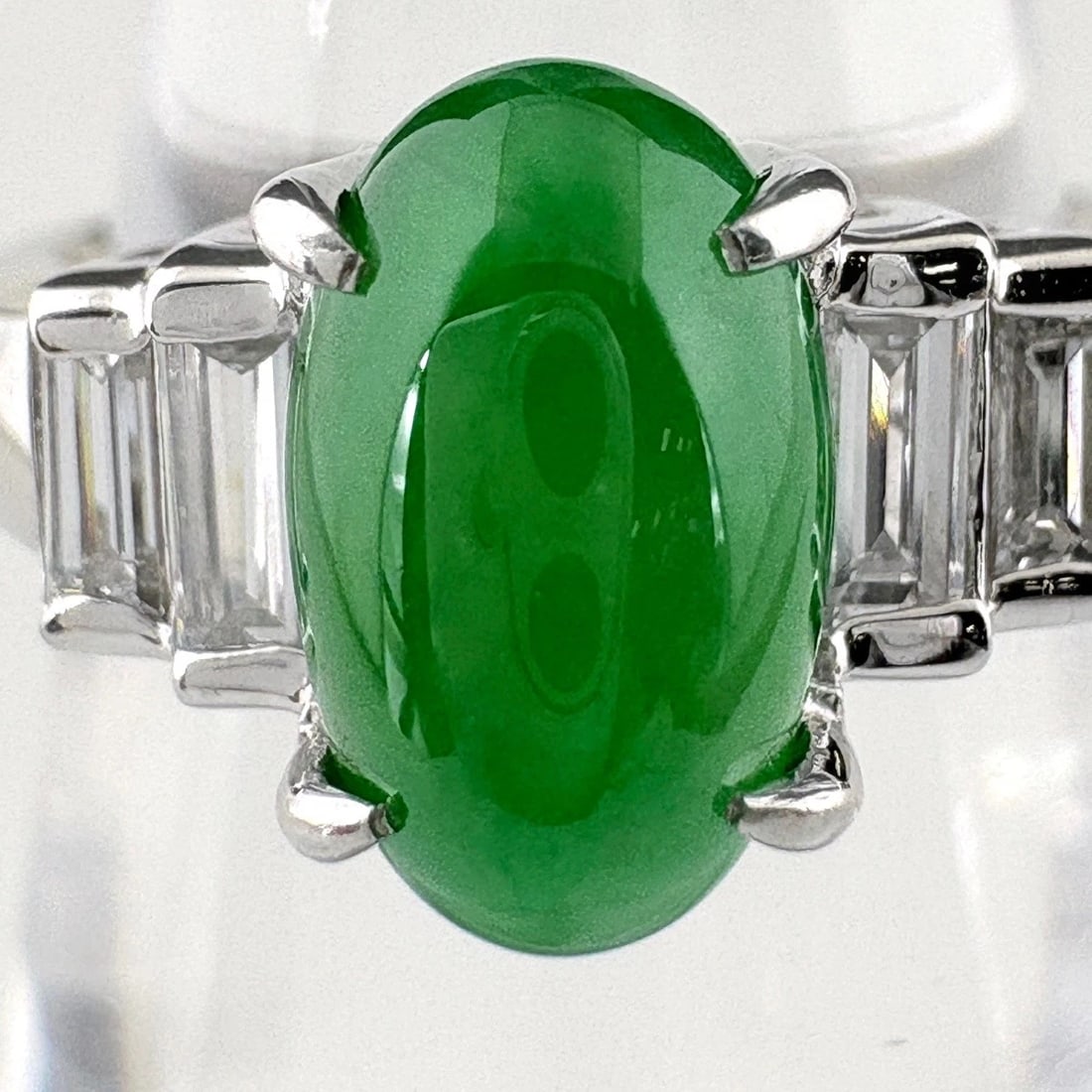 JADE DESIGN PLATINUM MELEE DIAMOND RING (1 of 2)