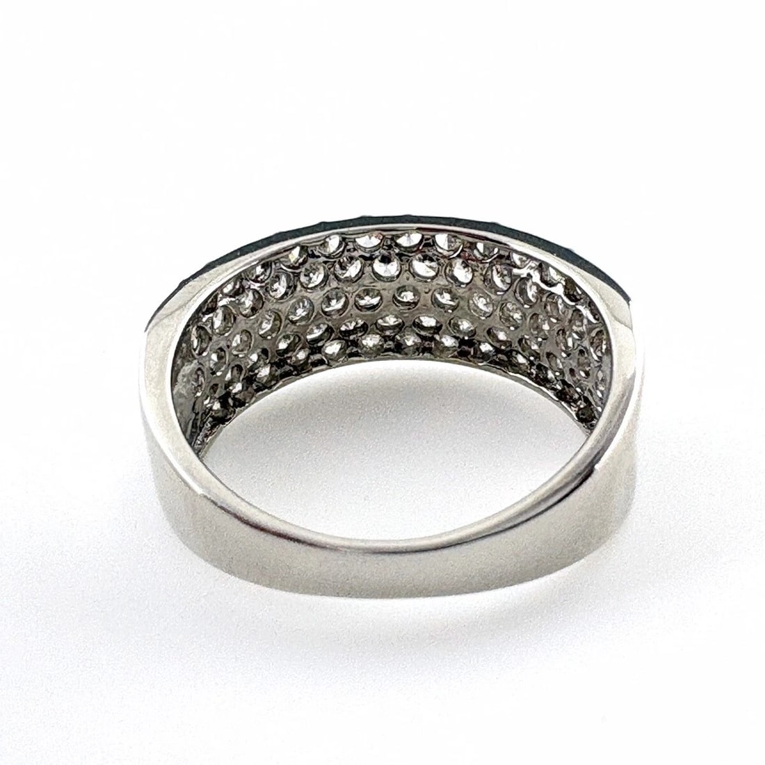 MELEE DIAMOND DESIGN PLATINUM RING - 4