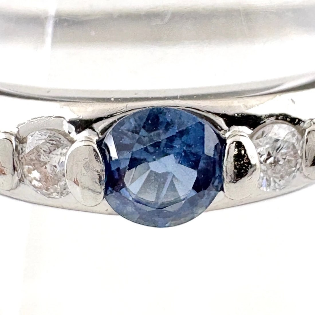SAPPHIRE DESIGN PLATINUM MELEE DIAMOND RING: sapphire design Platinum melee diamond Ring Brand: Unbranded Type/Style: Ring Material: Pt900, Main Stone/Creation sapphire diamond Color: None Size: US 8 Accessories: None Accessories Notice: When