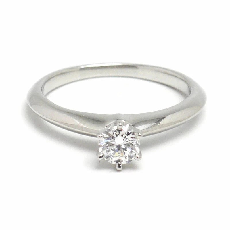 TIFFANY & CO. DIAMOND RING PT950: Tiffany & Co. Diamond Ring PT950 Brand: Tiffany & Co. Type/Style: Ring Material: PT950 platinum, Main Stone/Creation NATURAL Color: SILVER Size: US 3.5.5 Accessories: None Accessories Noti
