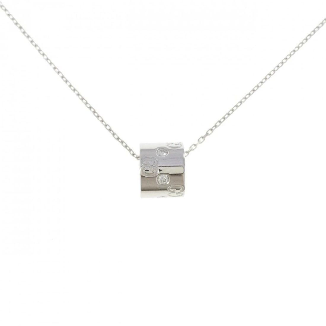 GUCCI ICON NECKLACE 750 WHITE GOLD DIAMONDS: Gucci Icon Necklace 750 White Gold Diamonds Brand: Gucci Type/Style: Necklace Material: 750 White Gold, Main Stone/Creation Natural Color: White Gold Size: 39-41cm (15.4-16.1 inches) Accessories: