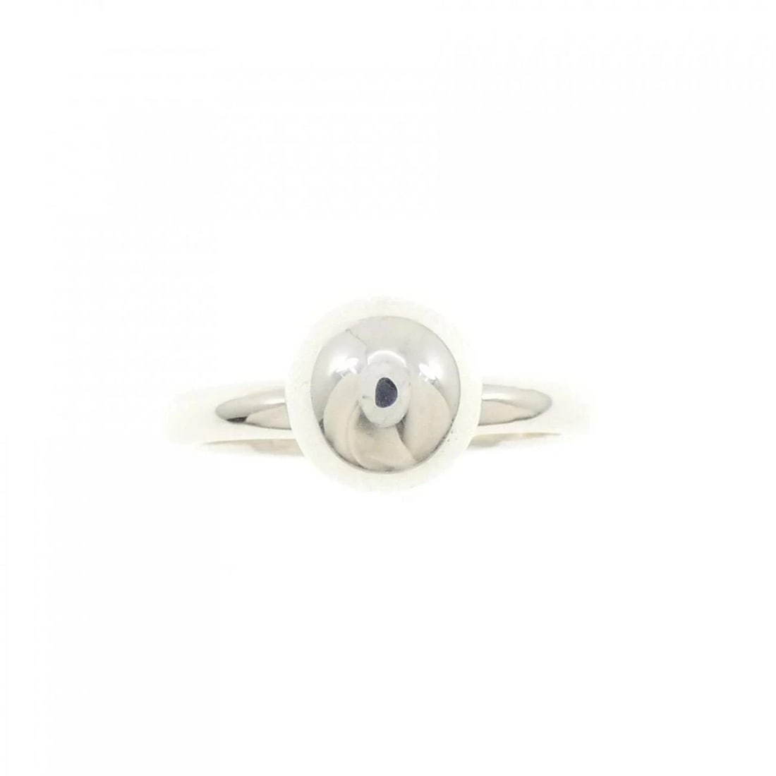 TIFFANY RING SILVER: Tiffany Ring Silver Brand: Tiffany & Co. Type/Style: Ring Material: 925 Silver, Color: SILVER Size: US 5.5.5 Accessories: None Accessories Notice: When purchasing pre-owned goods, please refer to the