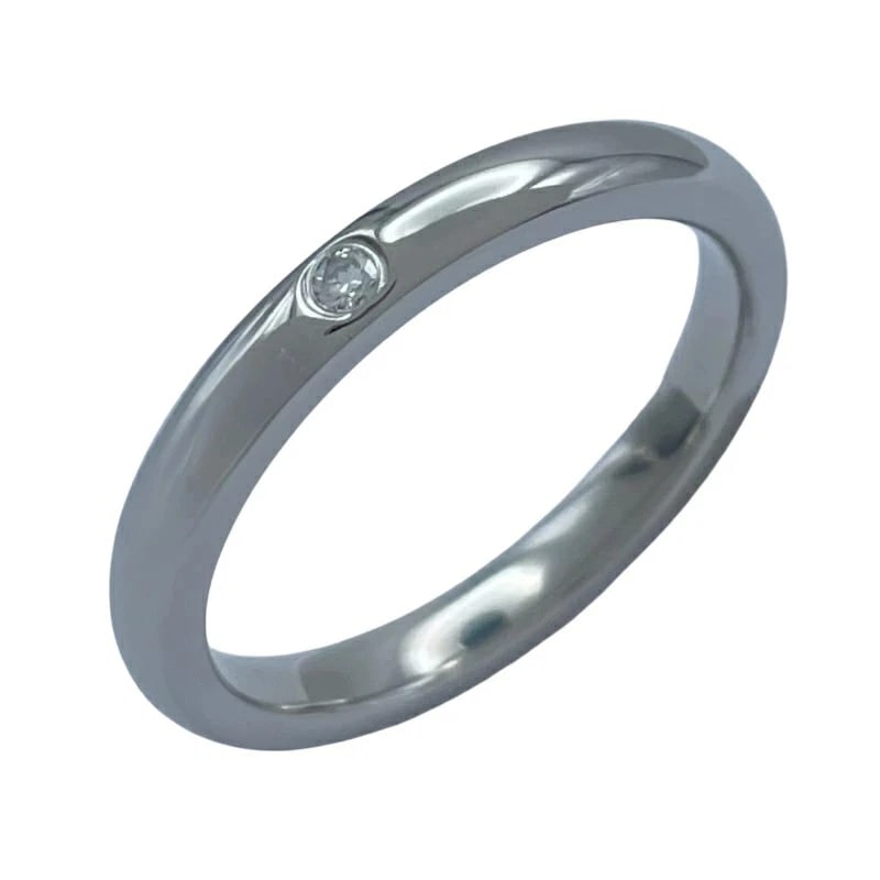 TIFFANY & CO PLATINUM RING: Tiffany & Co Platinum Ring Brand: Tiffany & Co. Type/Style: Ring Material: PT950 PLANTINUM, Main Stone/Creation NATURAL Color: SILVER Size: US 5.75 Accessories: None Accessories Notice: When