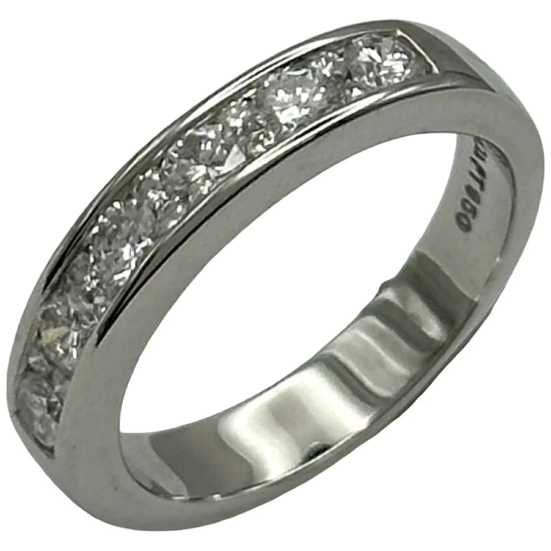TIFFANY & CO. RING PLATINUM DIAMOND: Tiffany & CO. Ring Platinum Diamond Brand: Tiffany & Co. Type/Style: Ring Material: Platinum (Pt950), Main Stone/Creation NATURAL Color: SILVER Size: US 6.25 Accessories: None Accessories