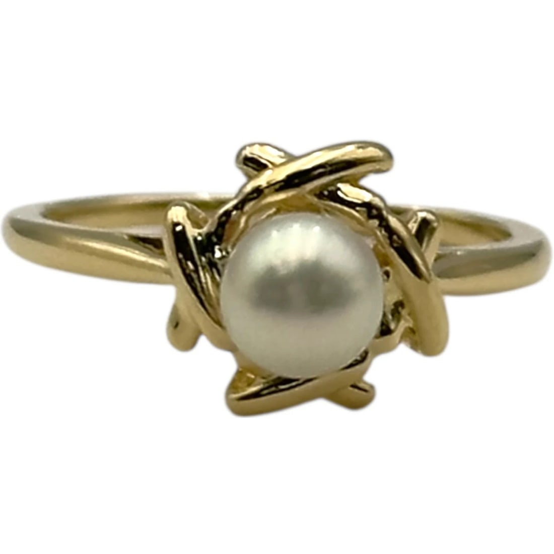 TIFFANY & CO GOLD RING: Tiffany & Co Gold Ring Brand: Tiffany & Co. Type/Style: Ring Material: 750 Gold (18K Gold), Color: GOLD Size: US7 Accessories: None Accessories Notice: When purchasing pre-owned goods, please refer