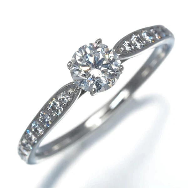 TIFFANY & CO. DIAMOND RING PLATINUM: Tiffany & Co. Diamond Ring Platinum Brand: Tiffany & Co. Type/Style: Ring Material: Pt950, Color: SILVER Size: US6.5 Accessories: None Accessories Notice: When purchasing pre-owned goods, please