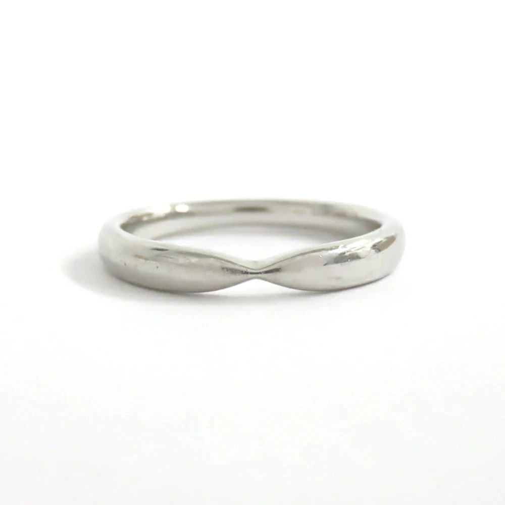 TIFFANY PT950 RING HARMONY WOMEN'S: Tiffany PT950 Ring Harmony Women's Brand: Tiffany & Co. Type/Style: Ring Material: PT950 Platinum, Color: SILVER Size: US6 Accessories: None Accessories Notice: When purchasing pre-owned goods,