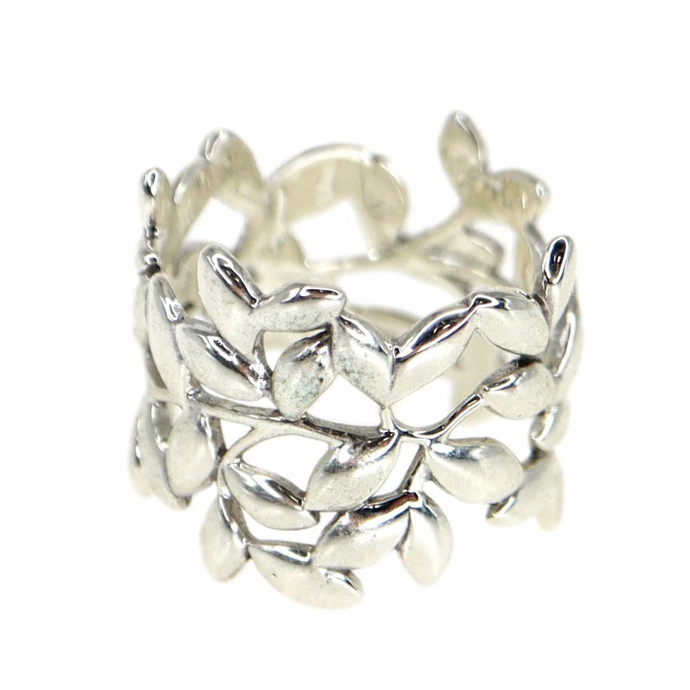 TIFFANY & CO RING SV925 SILVER: Tiffany & Co Ring SV925 Silver Brand: Tiffany & Co. Type/Style: Ring Material: sterling silver (SV925), Color: SILVER Size: US 5.55 Accessories: None Accessories Notice: When purchasing pre-owned