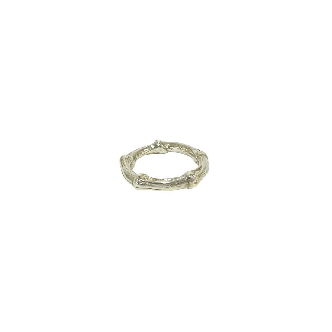 TIFFANY & CO. SILVER RING: Tiffany & Co. Silver Ring Brand: Tiffany & Co. Type/Style: Ring Material: Sterling Silver 925, Color: SILVER Size: 4.75 - 5 US Accessories: None Accessories Notice: When purchasing pre-own
