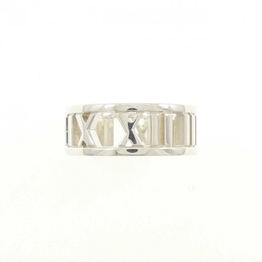TIFFANY RING 925 SILVER: Tiffany Ring 925 Silver Brand: Tiffany & Co. Type/Style: Ring Material: 925 Silver, Color: SILVER Size: US 4.5 Accessories: None Accessories Notice: When purchasing pre-owned goods, please refer to