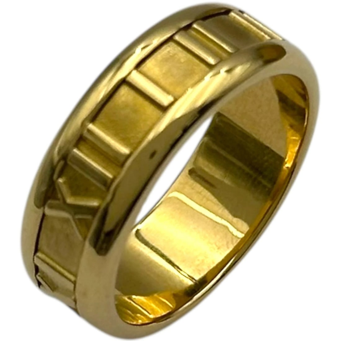 TIFFANY RING GOLD 18K: Tiffany Ring Gold 18K Brand: Tiffany & Co. Type/Style: Ring Material: 750 (18K) Gold, Color: GOLD Size: US 6.25 Accessories: None Accessories Notice: When purchasing pre-owned goods, pleas