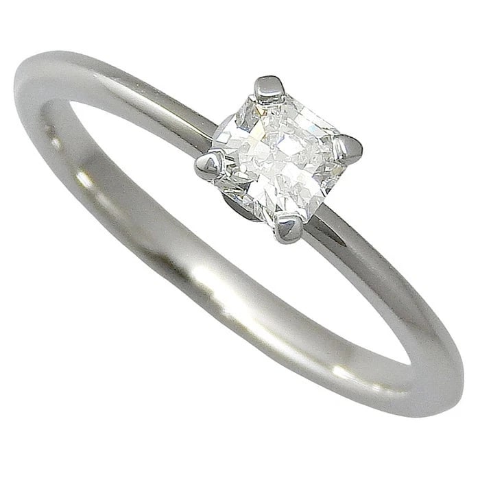 TIFFANY DIAMOND RING PT950 PLATINUM: Tiffany Diamond Ring Pt950 Platinum Brand: Tiffany & Co. Type/Style: Ring Material: Pt950 Platinum, Main Stone/Creation NATURAL Color: SILVER Size: US4.5 Accessories: None Accessories Notice: When