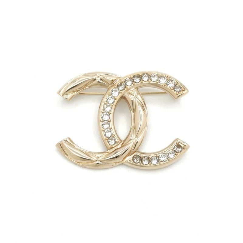 CHANEL GOLD BROOCH CORSAGE RHINESTONE: CHANEL Gold Brooch Corsage Rhinestone Brand: Chanel Type/Style: Brooch Material: GP, Color: GOLD Size: 1.97 in x 1.50 in Accessories: None Accessories Notice: When purchasing pre-owned goo