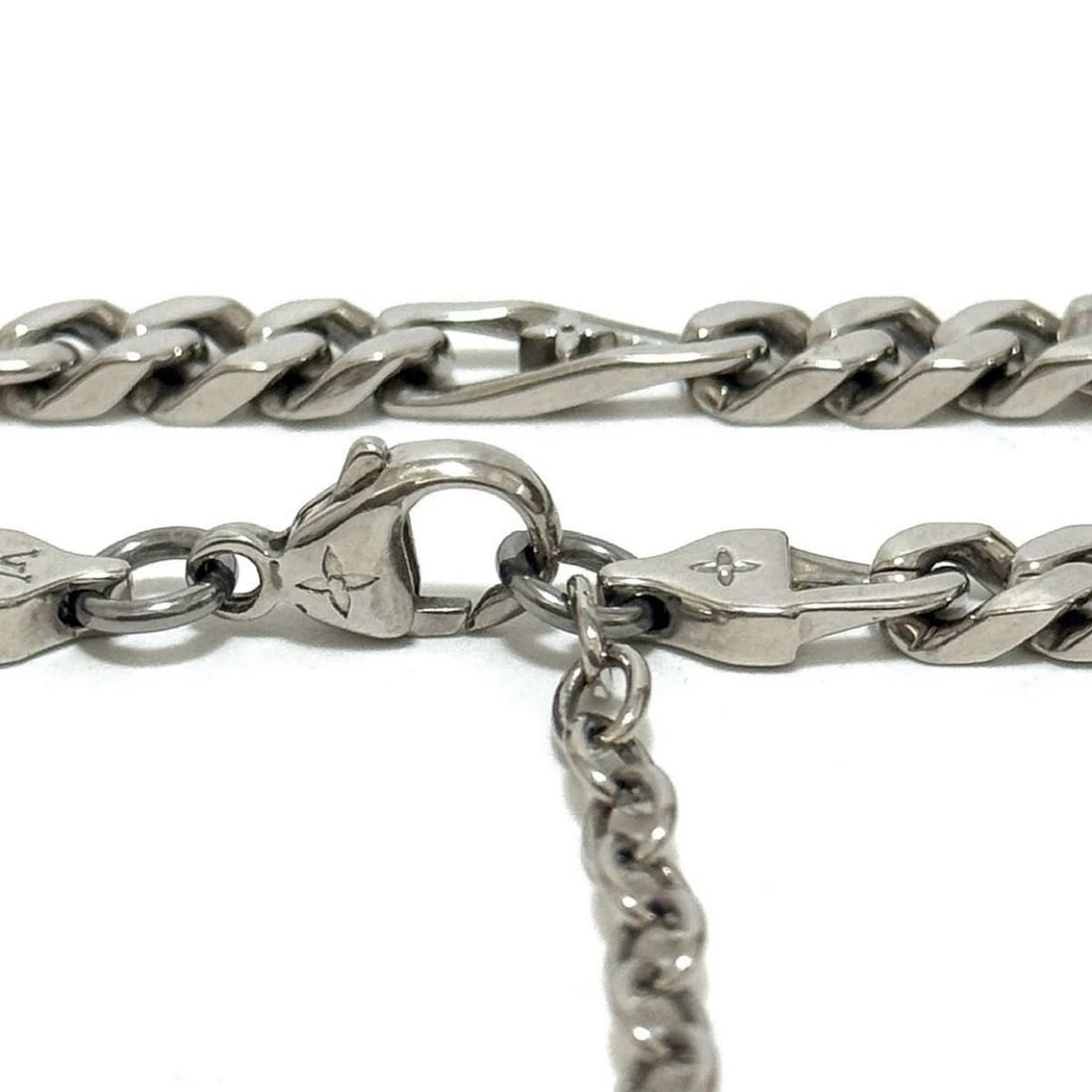 LOUIS VUITTON SILVER MONOGRAM CHAIN BRACELET - 6