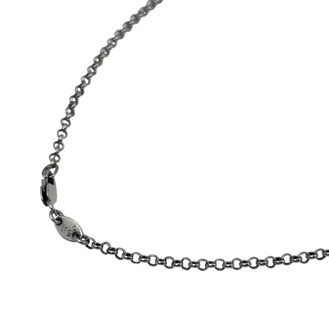 CHROME HEARTS ROLL CHAIN SILVER: Chrome Hearts Roll Chain Silver Brand: Chrome Hearts Type/Style: Necklace Material: Silver, Color: SILVER Size: 18 inches Accessories: None Accessories Notice: When purchasing pre-owned goods, please