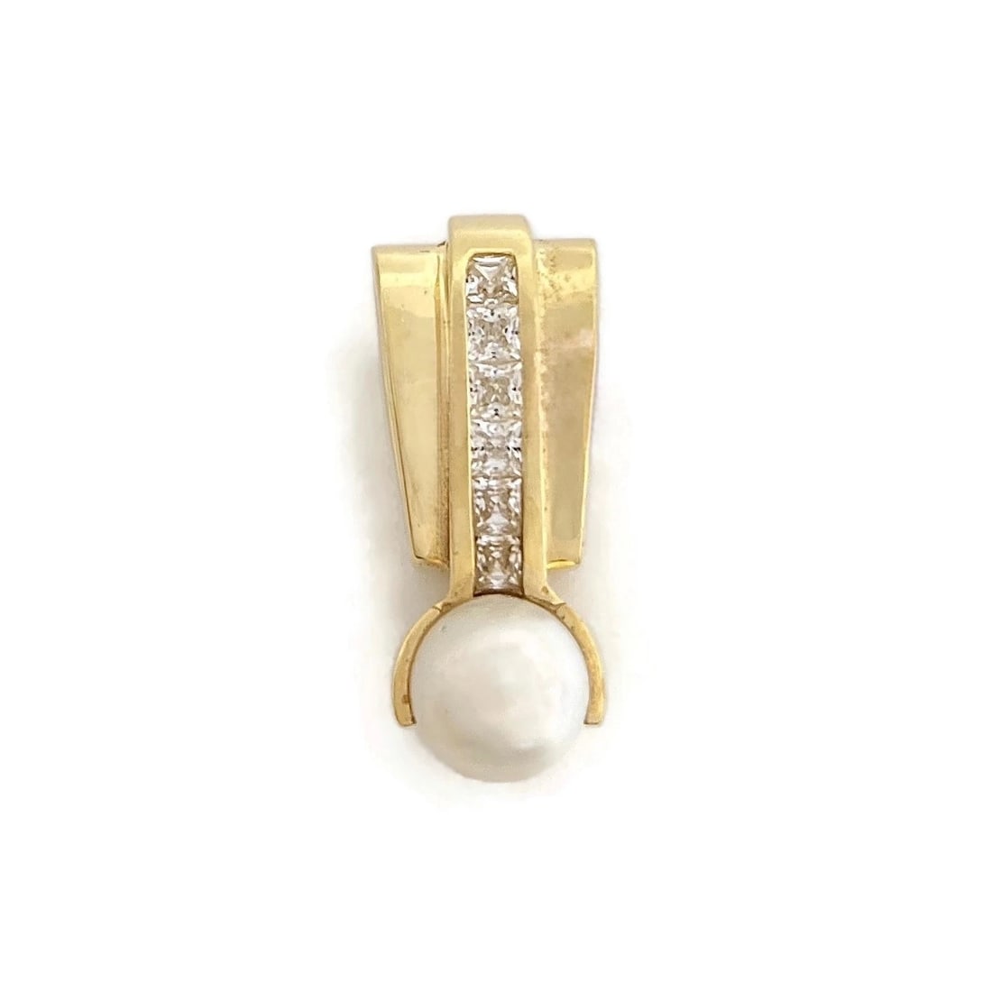 ESTATE PEARL CZ DROP NECKLACE PENDANT 14K YELLOW GOLD: Estate Pearl CZ Drop Necklace Pendant 14K Yellow Gold Brand: Estate Type/Style: Pendant Material: 14K Yellow Gold, Color: Gold Size: Measurements: 23 mm x 9.7 mm Accessories: None Accessories Notice: