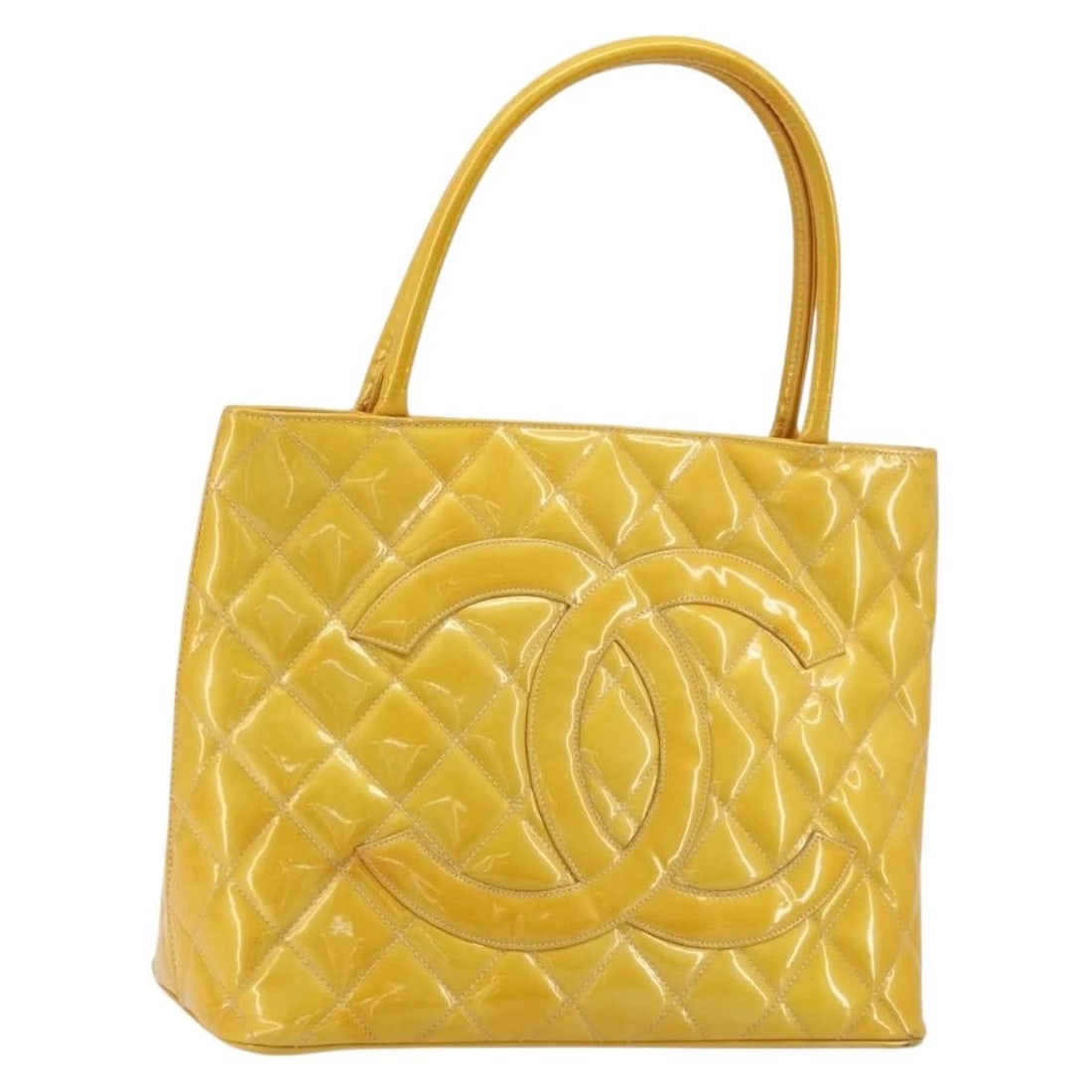CHANEL STANDARD TOTE BAG PATENT LEATHER YELLOW: CHANEL Standard Tote Bag Patent leather Yellow Brand: CHANEL Type/Style: Tote Bag Material: Patent Leather Color: Yellow Size: Patent Leather Accessories: None Accessories Notice: When pur