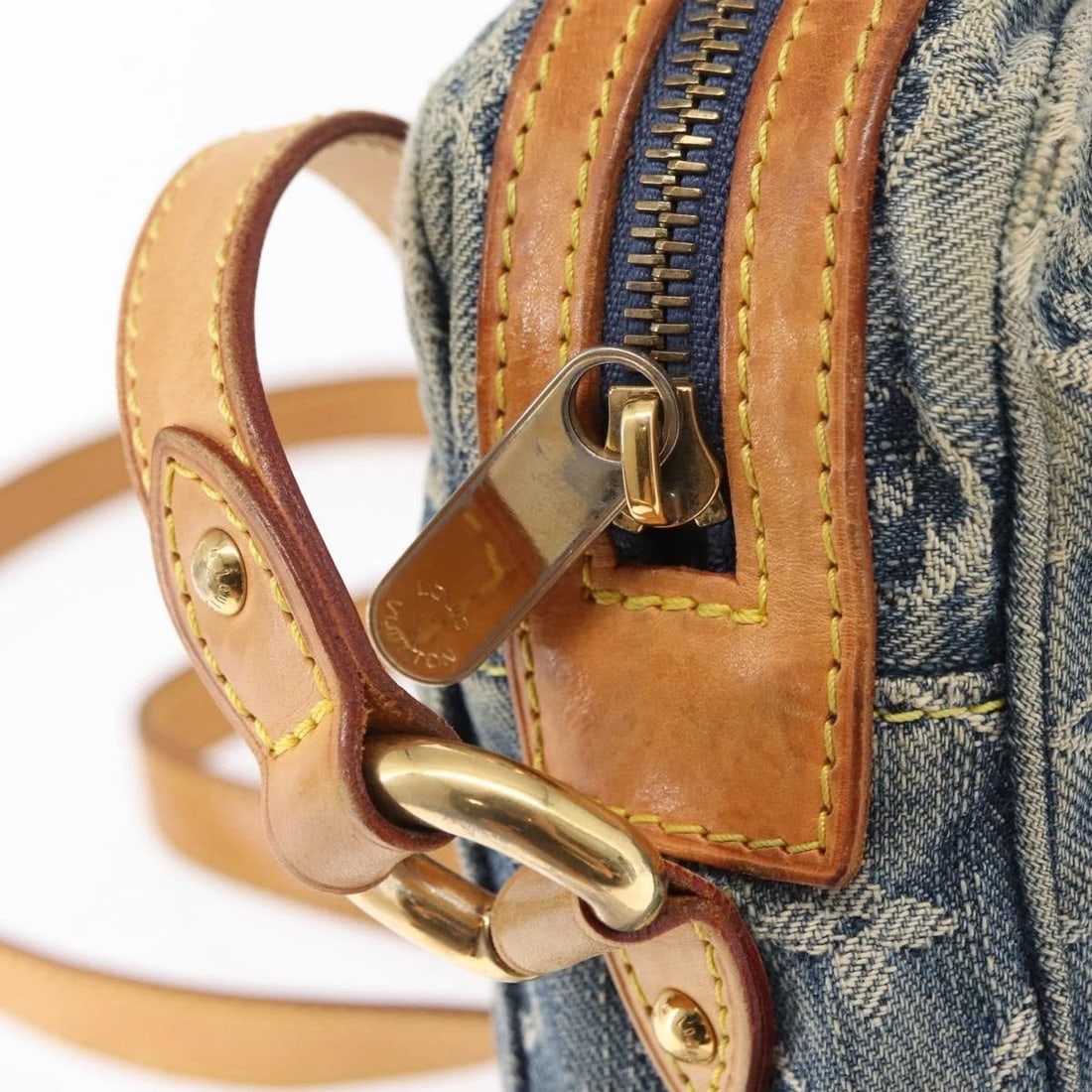LOUIS VUITTON MONOGRAM DENIM CAMERA BAG - 10