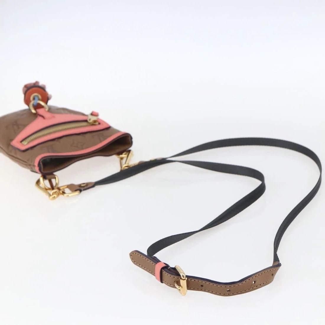 LOUIS VUITTON MONOGRAM EMPREINTE FLAT BAG - 7