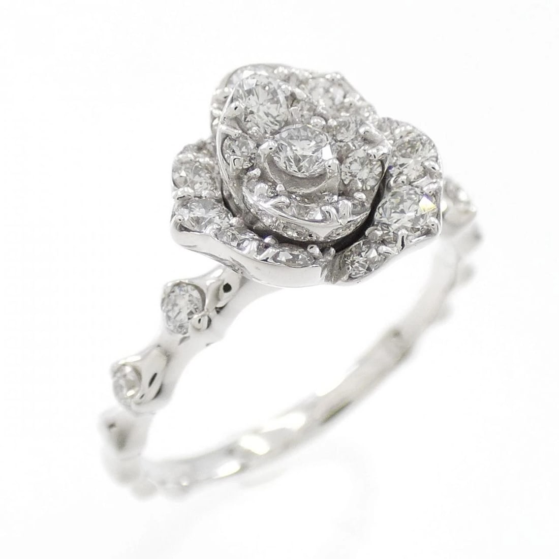 K18WG FLOWER DIAMOND RING: K18WG Flower Diamond Ring Brand: Unbranded Type/Style: Diamond ring Material: K18 white gold, Main Stone/Creation Natural Color: White gold Size: US 5 1/4 Accessories: None Accessories Notice: When