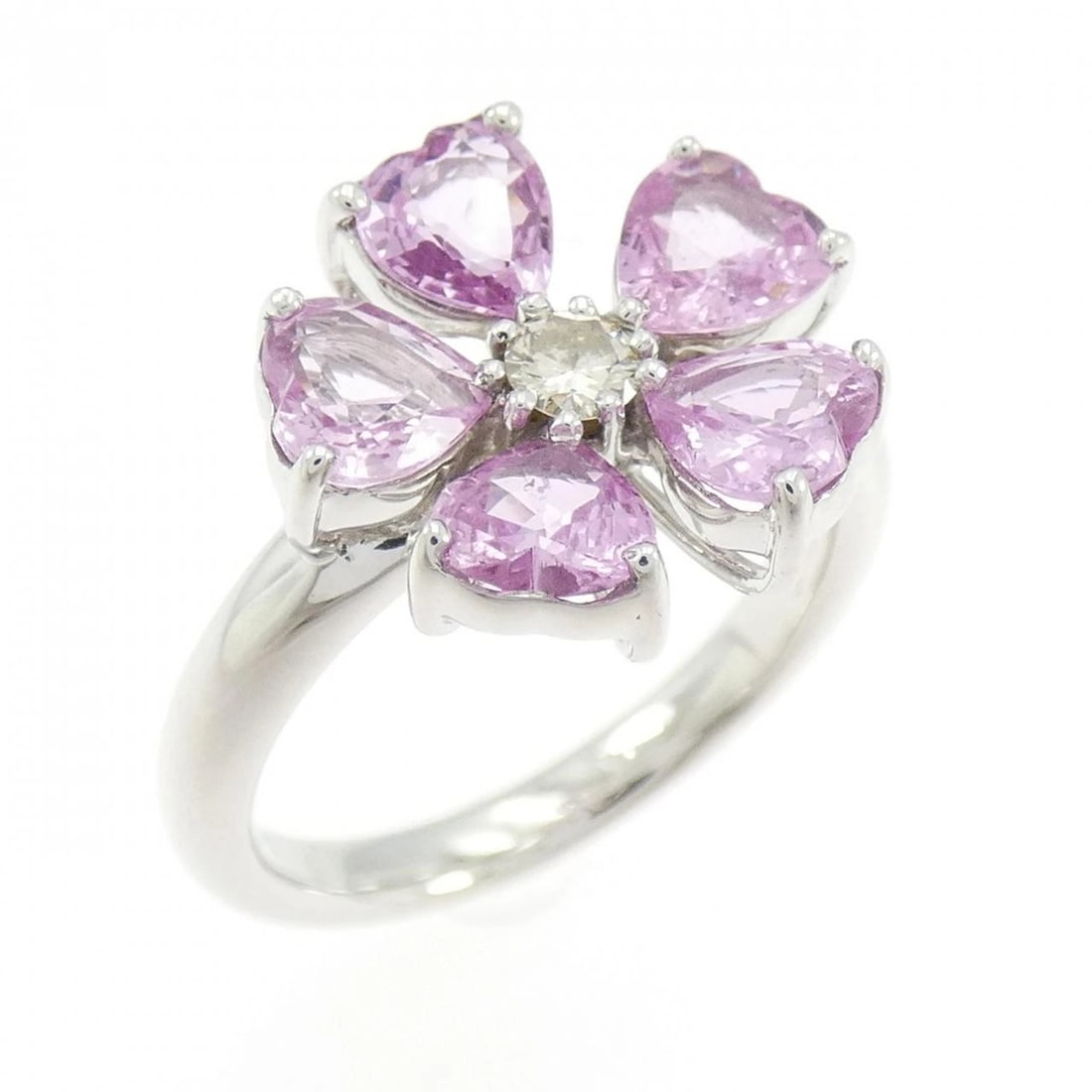 K18WG FLOWER SAPPHIRE RING: K18WG Flower Sapphire Ring Brand: Unbranded Type/Style: Sapphire Ring Material: K18 white gold, Main Stone/Creation SapphireSecondary Stone Diamond Color: White gold Size: US 6 Accessories: None <