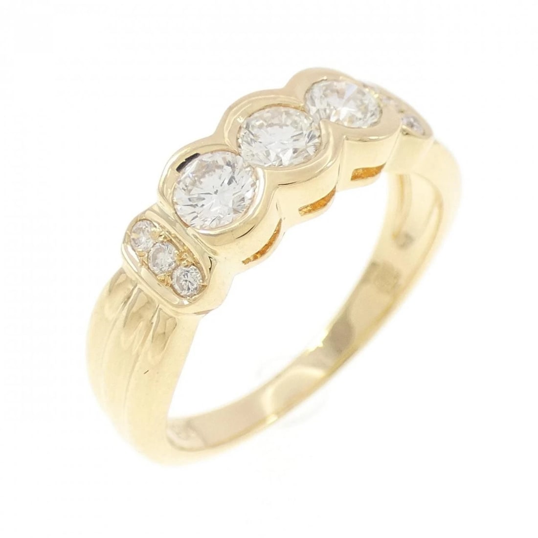 18KYG DIAMOND RING: 18KYG diamond ring Brand: Unbranded Type/Style: Diamond Ring Material: 18k yellow gold, Main Stone/Creation Natural Color: Yellow Gold Size: US 6 1/4 Accessories: None Accessories Notice: