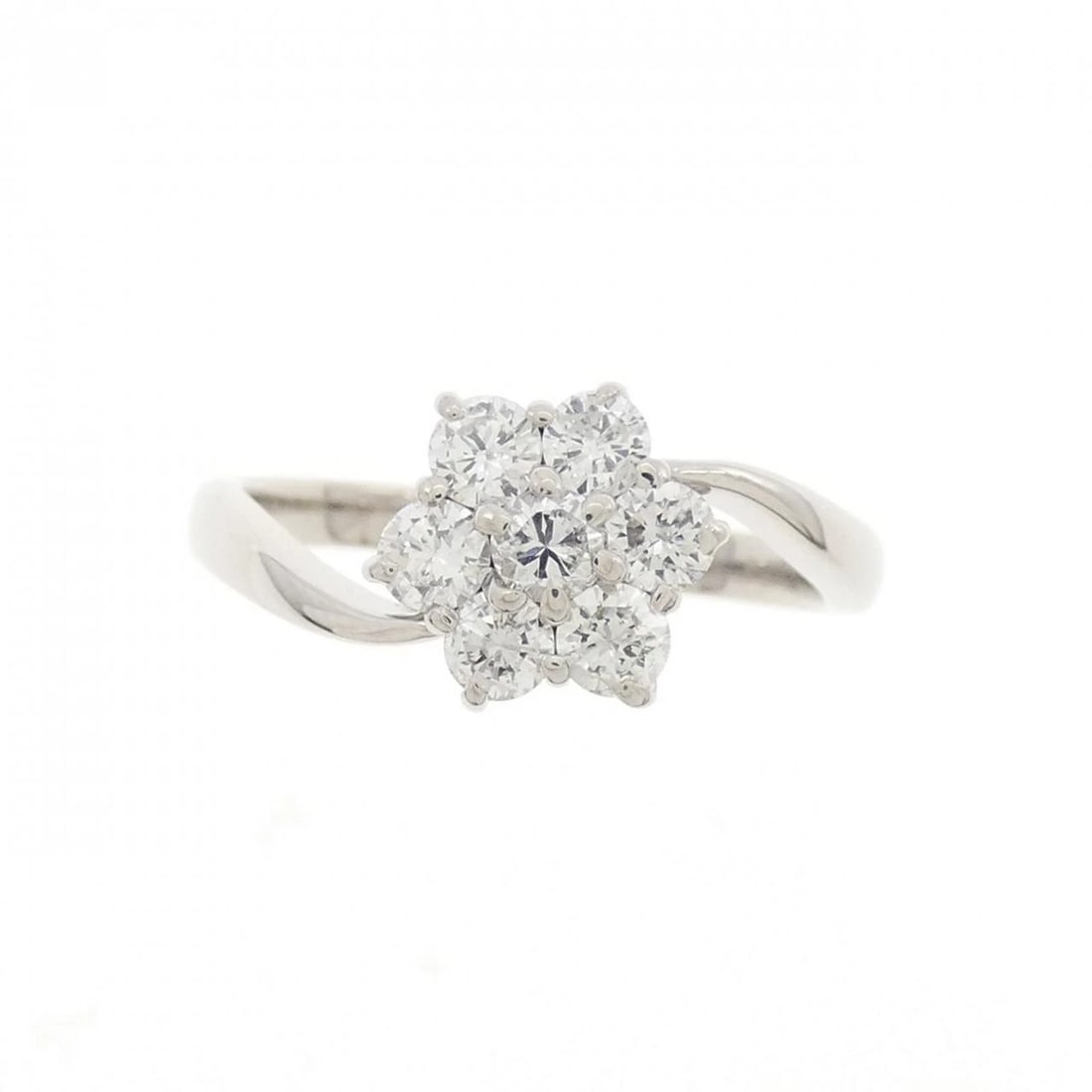PT900 FLOWER DIAMOND RING: PT900 Flower Diamond Ring Brand: Unbranded Type/Style: Diamond ring Material: Platinum900, Main Stone/Creation Natural Color: Silver Size: US 5 3/4 Accessories: None Accessories Notice: When