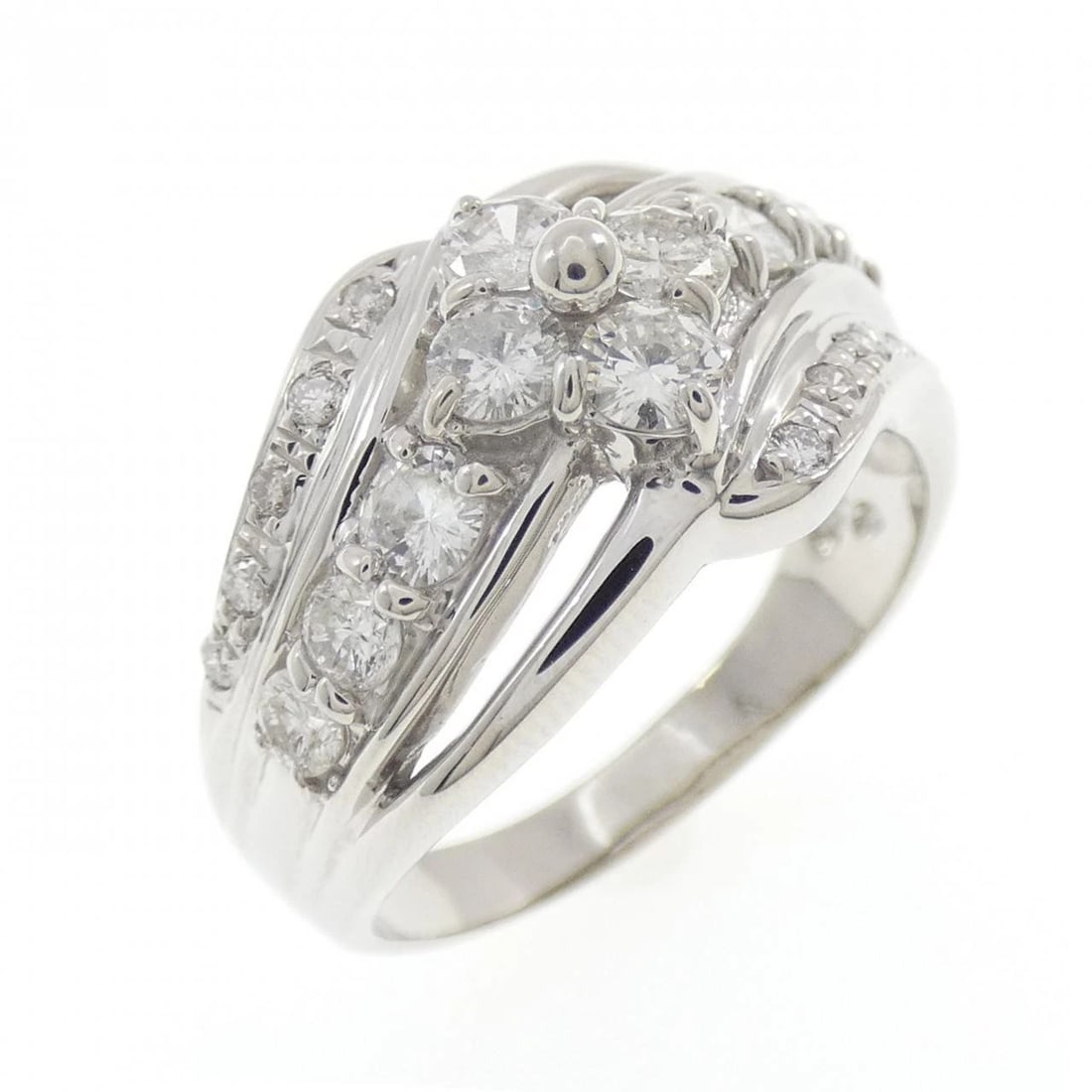 PT850 FLOWER DIAMOND RING: PT850 Flower Diamond Ring Brand: Unbranded Type/Style: Diamond Ring Material: Platinum850, Main Stone/Creation Natural Color: Silver Size: US 9 Accessories: None Accessories Notice: When p