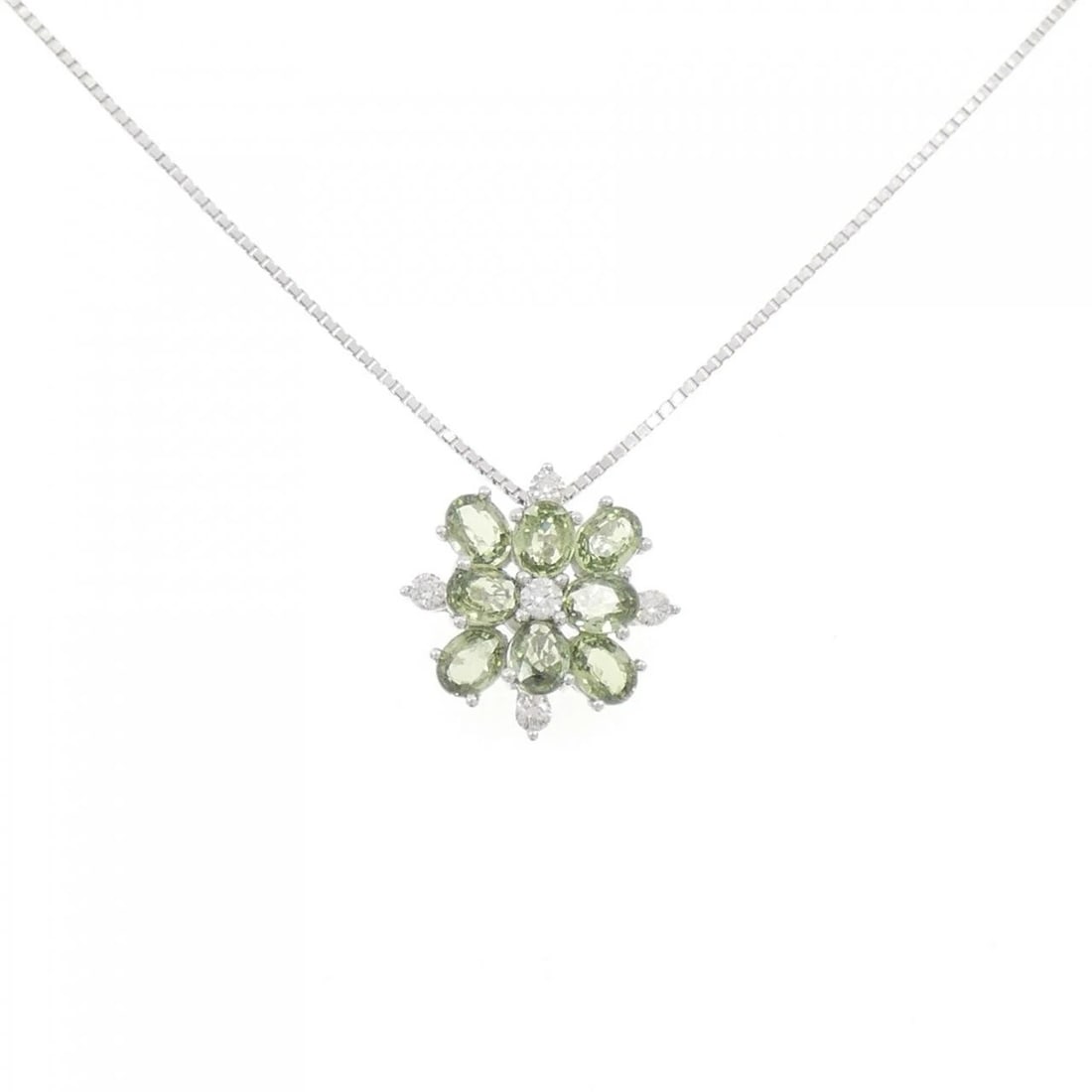 K18WG SAPPHIRE NECKLACE: K18WG Sapphire Necklace Brand: Unbranded Type/Style: Sapphire Necklace Material: K18 white gold, Main Stone/Creation SapphireSecondary Stone Diamond Color: White gold Size: 45cmActual Size Pendant