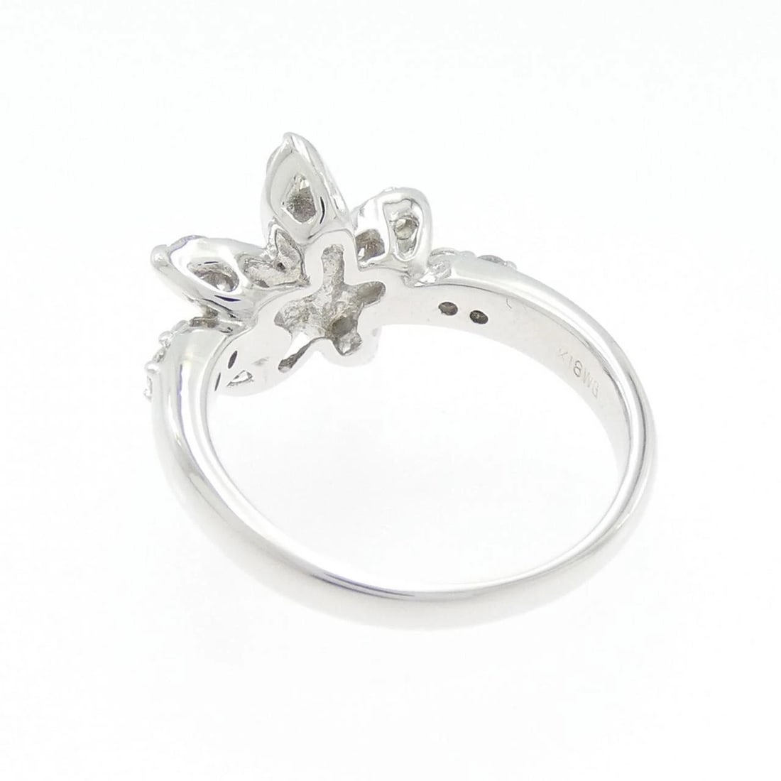 K18WG FLOWER DIAMOND RING - 2