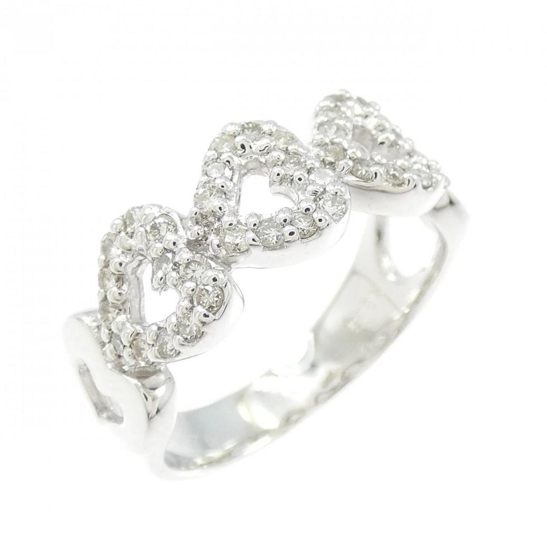 K18WG HEART DIAMOND RING: K18WG Heart Diamond Ring Brand: Unbranded Type/Style: Diamond Ring Material: K18 white gold, Main Stone/Creation Natural Color: White Gold Size: US 3 1/4 Accessories: None Accessories Notice: When