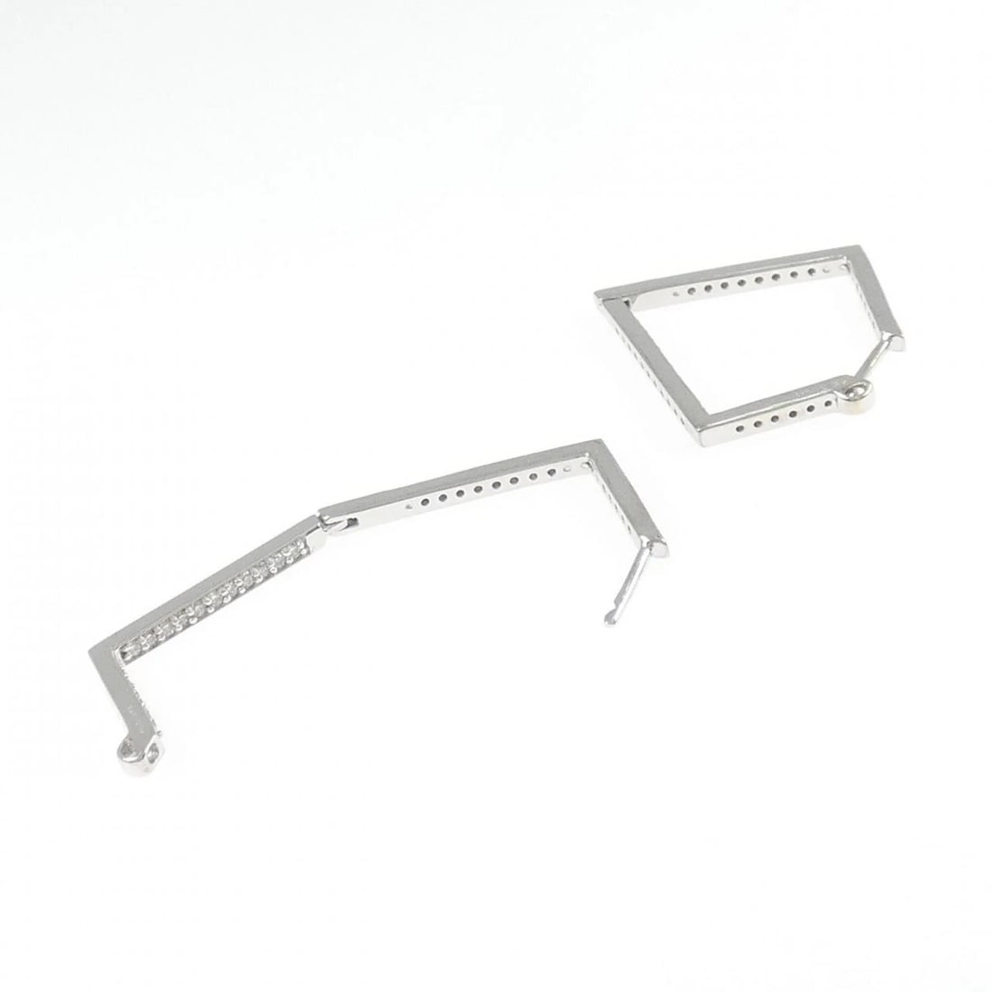K18WG DIAMOND PIERCE - 3
