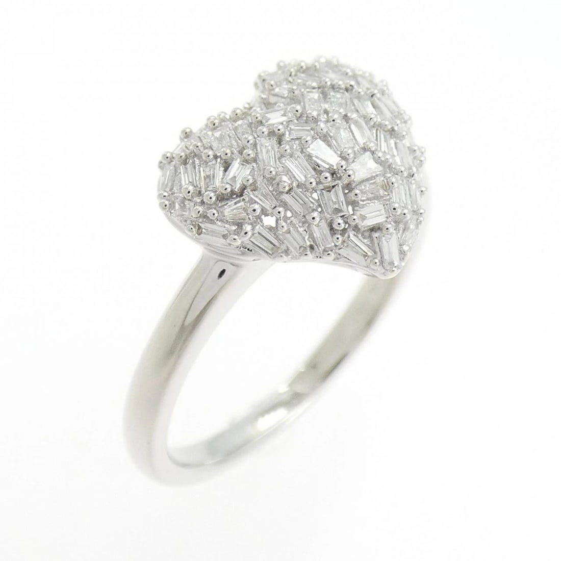 K18WG HEART DIAMOND RING: K18WG Heart Diamond Ring Brand: Unbranded Type/Style: Diamond Ring Material: K18 white gold, Main Stone/Creation Natural Color: White Gold Size: US 5 1/4 Accessories: None Accessories Notice: When