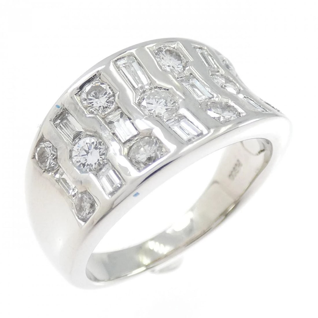 PT900 DIAMOND RING: PT900 Diamond Ring Brand: Unbranded Type/Style: Diamond Ring Material: Platinum900, Main Stone/Creation Natural Color: Silver Size: US 6 1/4 Accessories: None Accessories Notice: When purc