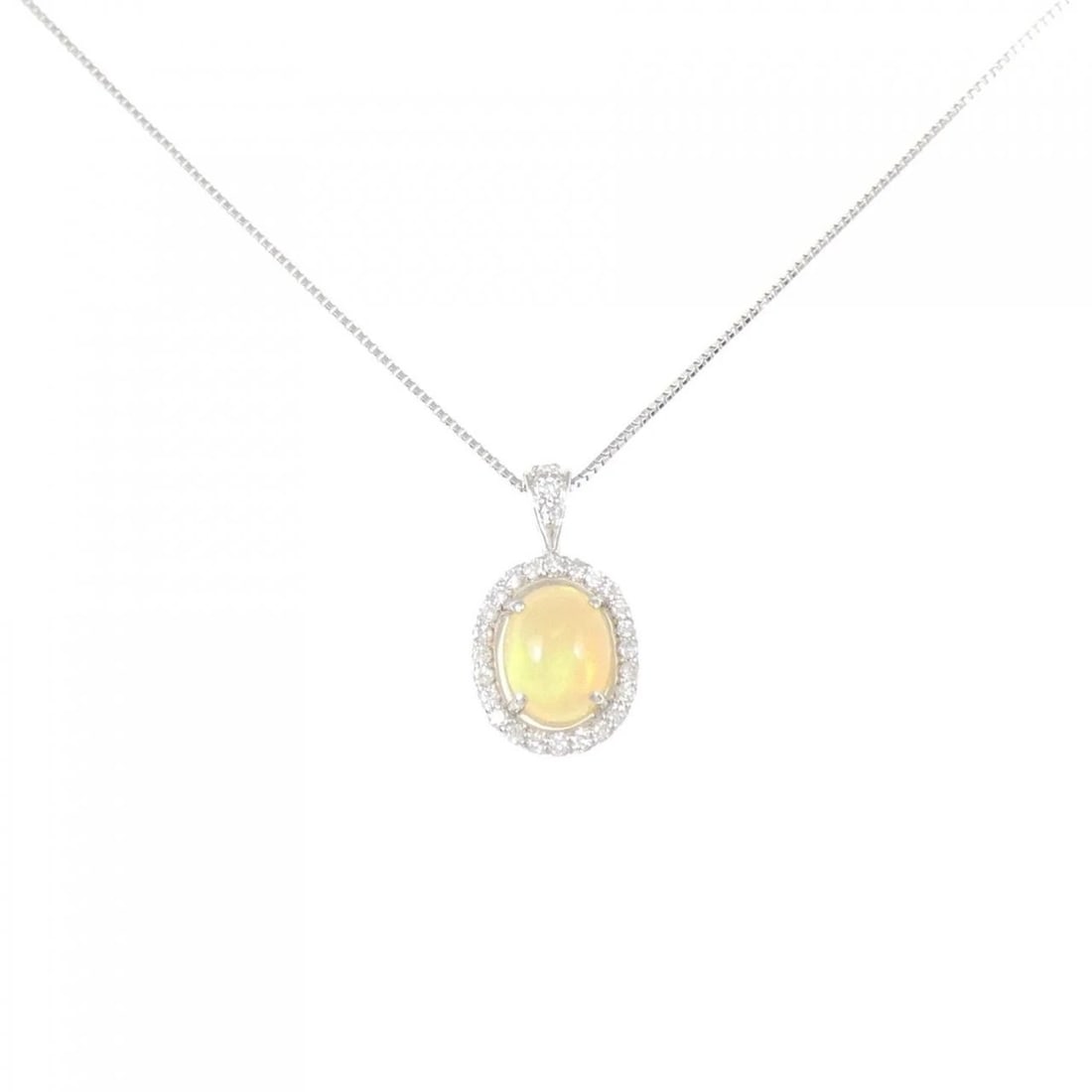 K18WG OPAL NECKLACE: K18WG Opal Necklace Brand: Unbranded Type/Style: Opal Necklace Material: K18 white gold, Main Stone/Creation Opal Secondary Stone Diamond Color: White Gold Size: 42cmActual Size Pendant length