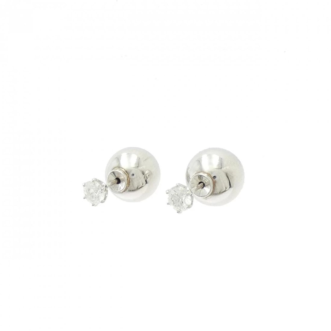 PT900/K18WG DIAMOND PIERCE: PT900/K18WG Diamond Pierce Brand: Unbranded Type/Style: Diamond Pierce/Earring Material: Platinum 900 / K18 white gold, Main Stone/Creation Natural Color: Silver Size: Actual Size Approx. height x