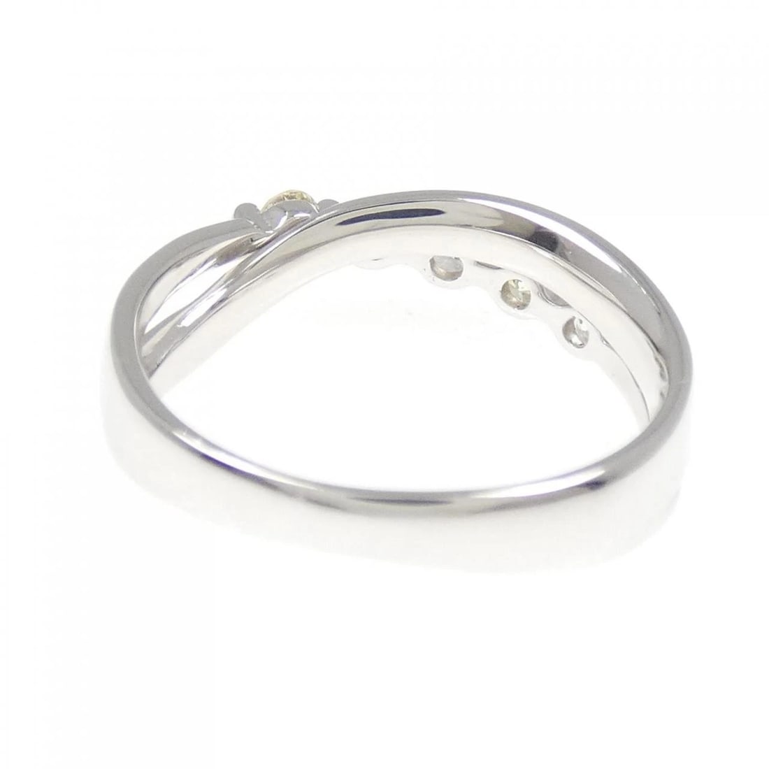 K18WG DIAMOND RING - 3