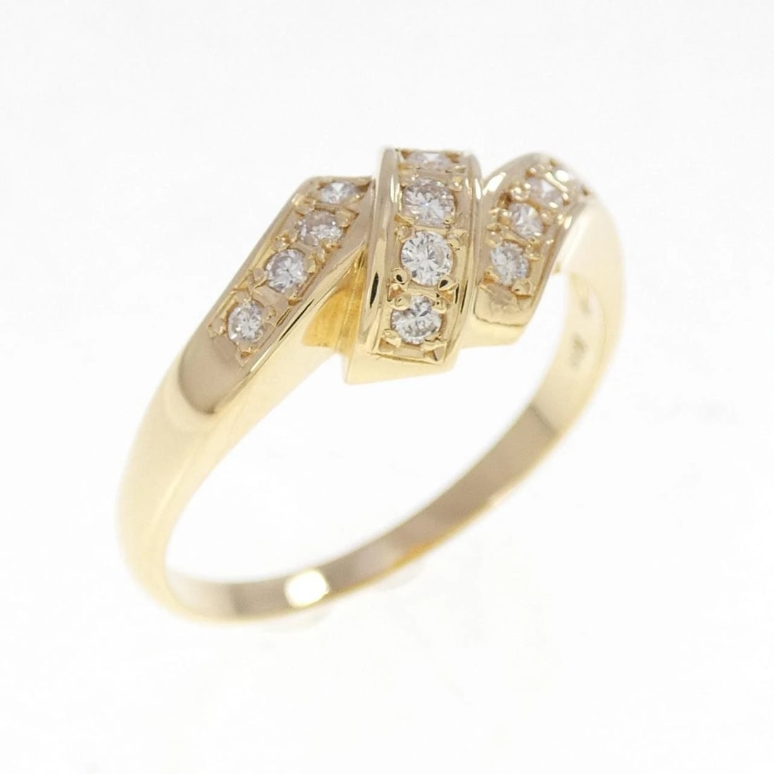 K18YG DIAMOND RING: K18YG Diamond Ring Brand: Unbranded Type/Style: Diamond Ring Material: K18 yellow gold, Main Stone/Creation Natural Color: Yellow Gold Size: US 8 1/2 Accessories: None Accessories Notice: When
