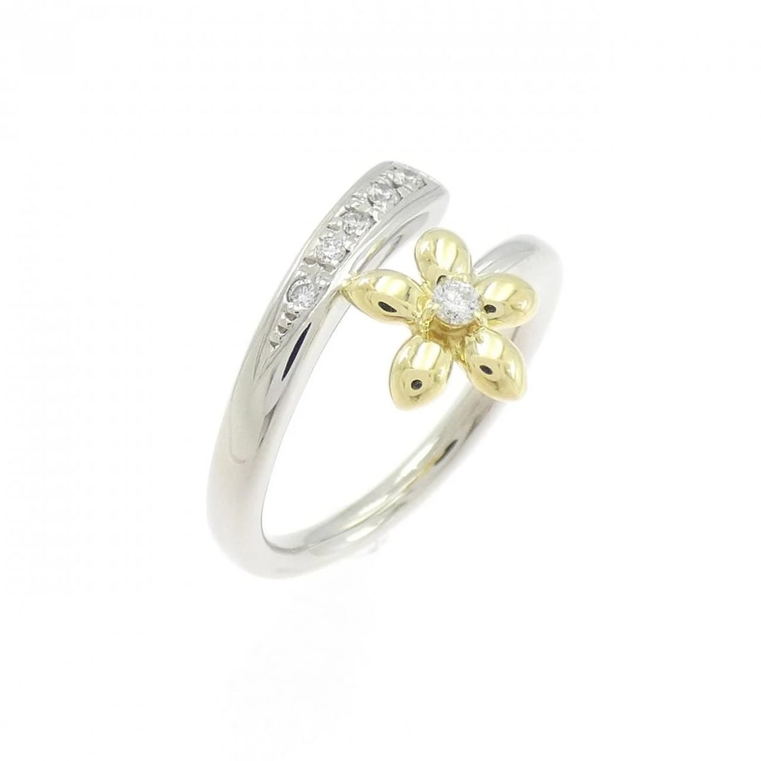 PT900/K18YG FLOWER DIAMOND PINKY RING: PT900/K18YG Flower Diamond Pinky Ring Brand: Unbranded Type/Style: Diamond Ring Material: PT900/K18YG, Main Stone/Creation Natural Color: YG,Silver Size: US 3 Accessories: None Accessories