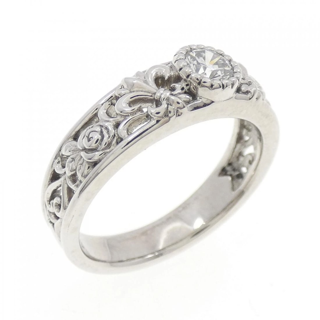 PT900 DIAMOND RING: PT900 Diamond Ring Brand: Unbranded Type/Style: Diamond Ring Material: PT900, Main Stone/Creation Natural Color: Silver Size: US 6 1/2 Accessories: None Accessories Notice: When purchasing