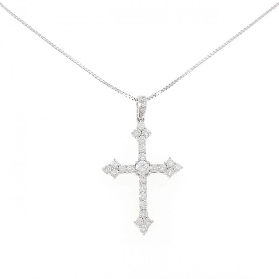 K18WG CROSS DIAMOND NECKLACE: K18WG Cross Diamond Necklace Brand: Unbranded Type/Style: Diamond Necklace Material: K18 white gold, Main Stone/Creation Natural Color: White Gold Size: 45cmActual Size Pendant length approx. x width