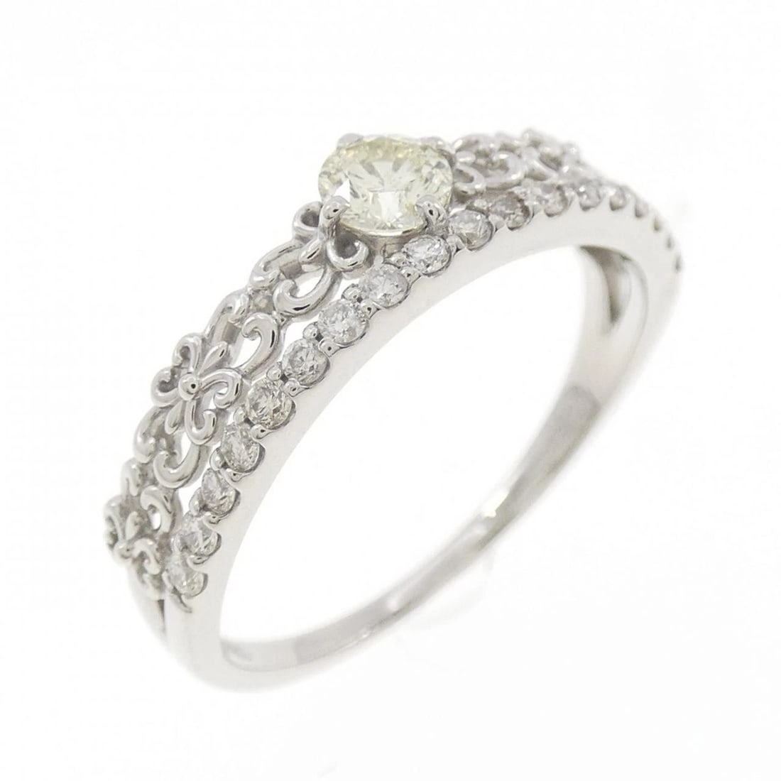 PT950 DIAMOND RING: PT950 Diamond Ring Brand: Unbranded Type/Style: Diamond Ring Material: PT950, Main Stone/Creation Natural Color: Silver Size: Actual Size Max width approx: 4.9mm Accessories: None Accessories Notice: