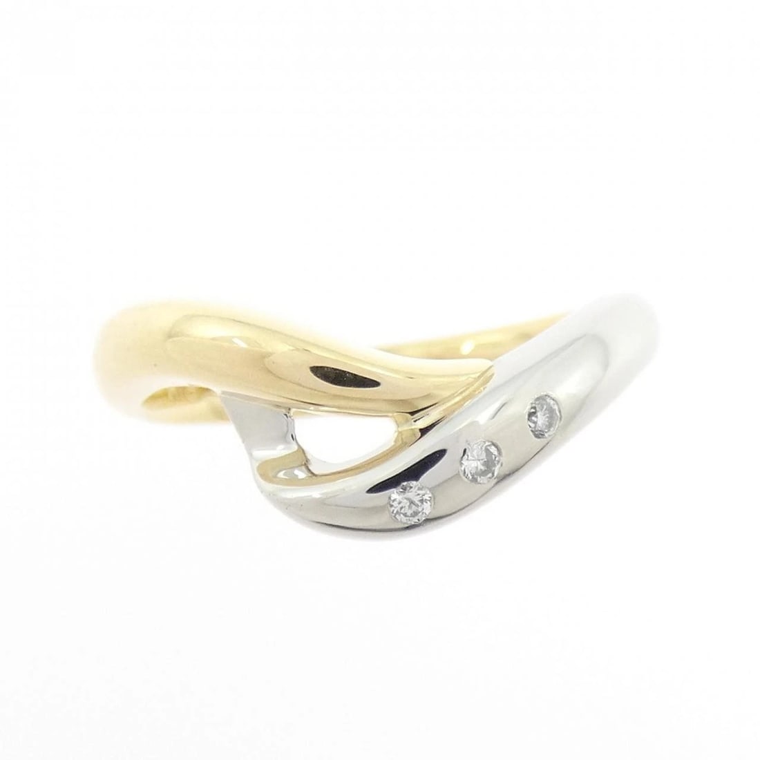 K18YG/PT900 THREE-COLOR DIAMOND RING: K18YG/PT900 Three-Color Diamond Ring Brand: Unbranded Type/Style: Diamond ring Material: K18YG/PT900, Main Stone/Creation Natural Color: YG,Silver Size: US 5 1/4 Accessories: None Accessories Notice: