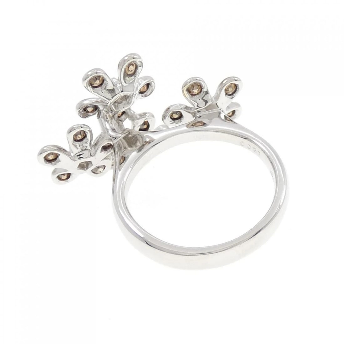 750WG FLOWER DIAMOND RING - 2