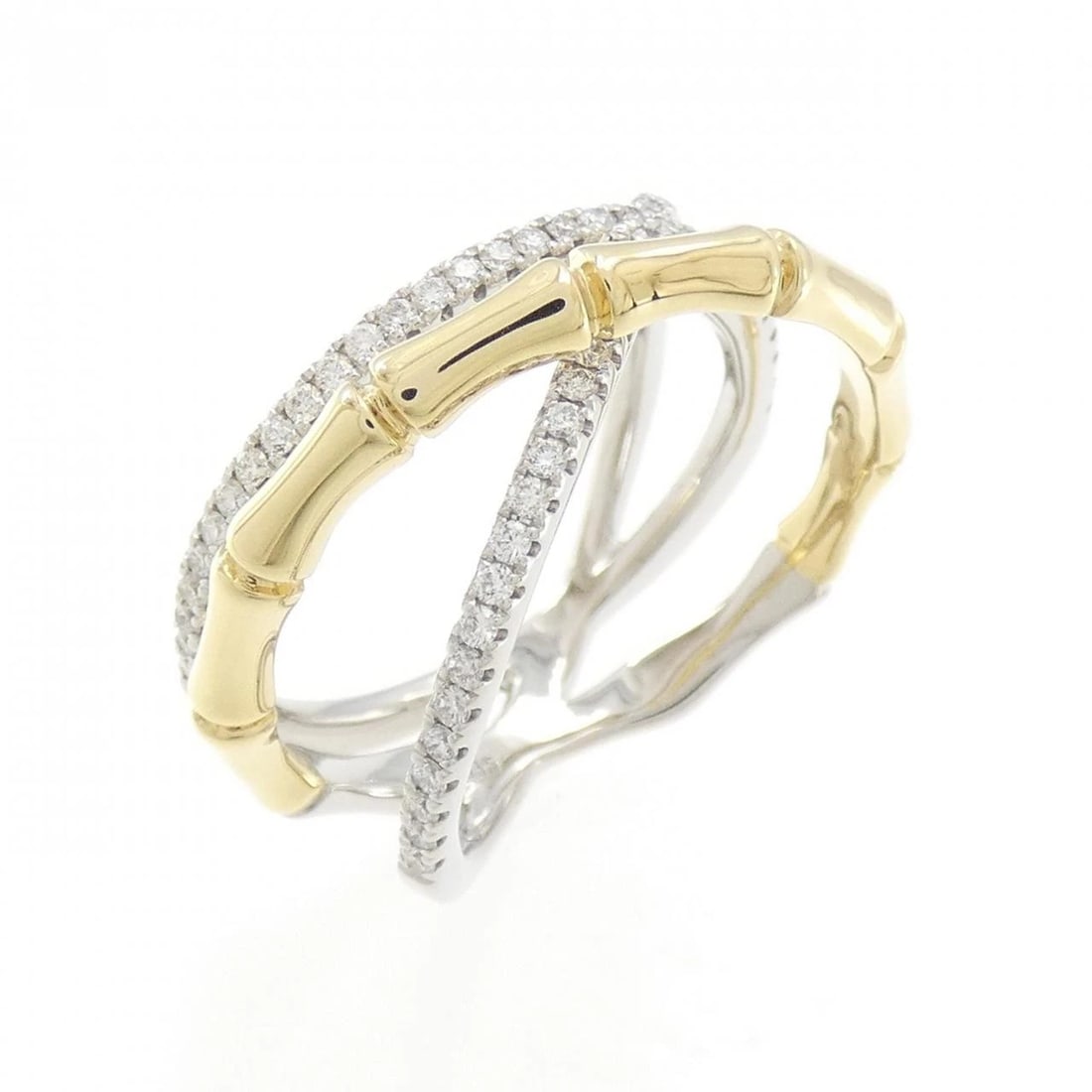 750WG/750YG DIAMOND RING: 750WG/750YG Diamond Ring Brand: Unbranded Type/Style: Diamond Ring Material: 750WG/750YG, Main Stone/Creation Natural Color: WG,YG Size: US 6 3/4 Accessories: None Accessories Notice: When purchasing