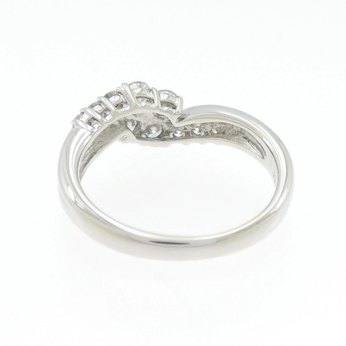 PT900 FLOWER DIAMOND RING - 2