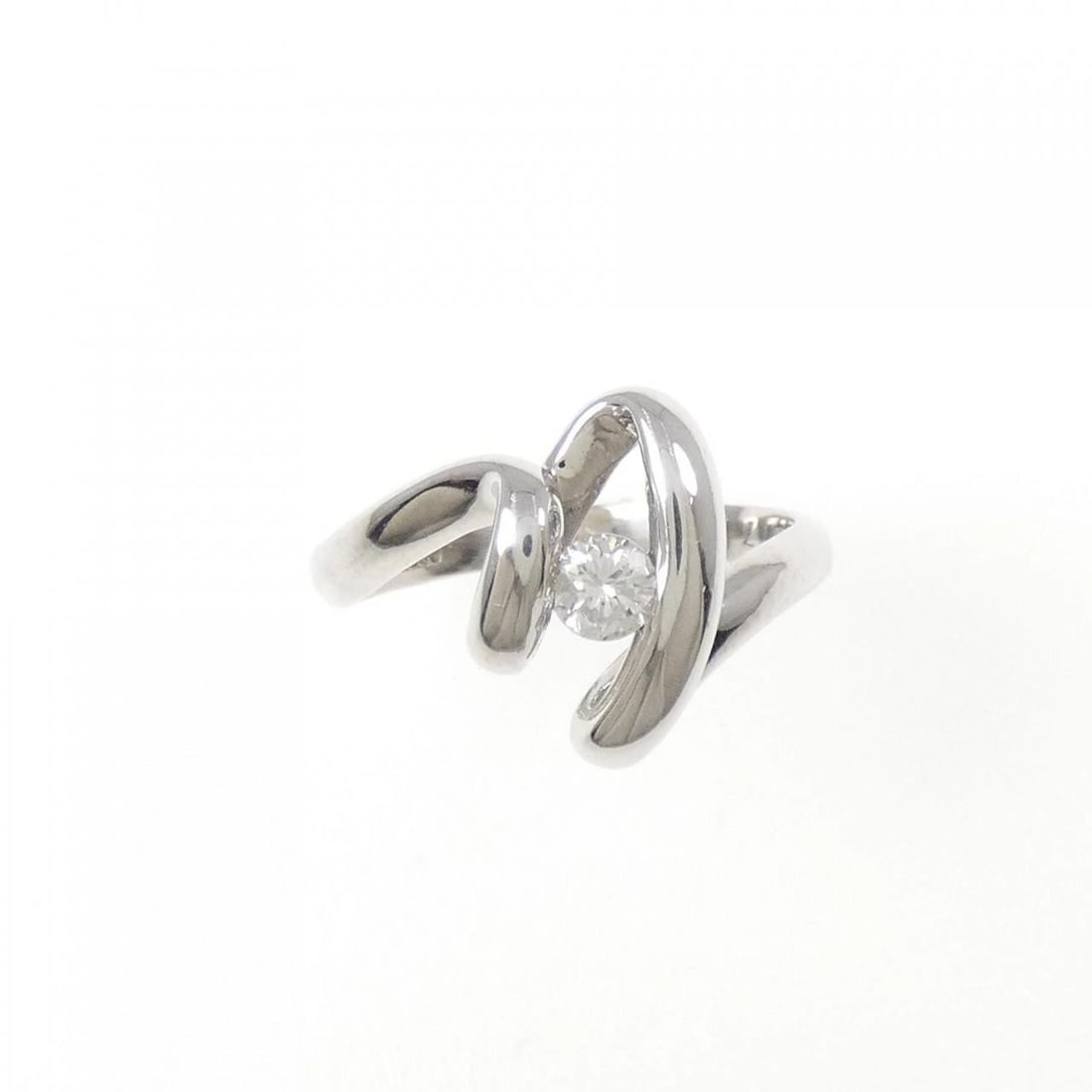 PT850 DIAMOND RING: PT850 Diamond Ring Brand: Unbranded Type/Style: Diamond ring Material: PT850, Main Stone/Creation Natural Color: Silver Size: US 5 3/4 Accessories: None Accessories Notice: When purchasing pre-owned
