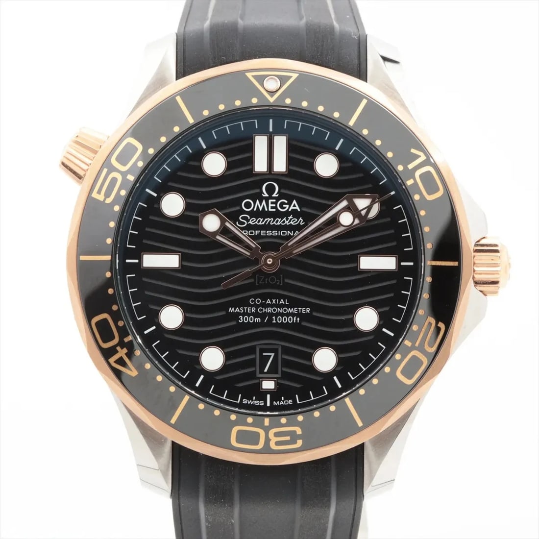 OMEGA SEAMASTER DIVER SS BLACK DIAL, WATCH: Omega Seamaster Diver SS black dial, Watch Brand: Omega Type/Style: Wristwatch Material: SS x Sedona Gold x Rubber Color: black Size: Case:W1.6 x H1.6inch / W42 x H42 Circumference of Wrist:8.3inch / 