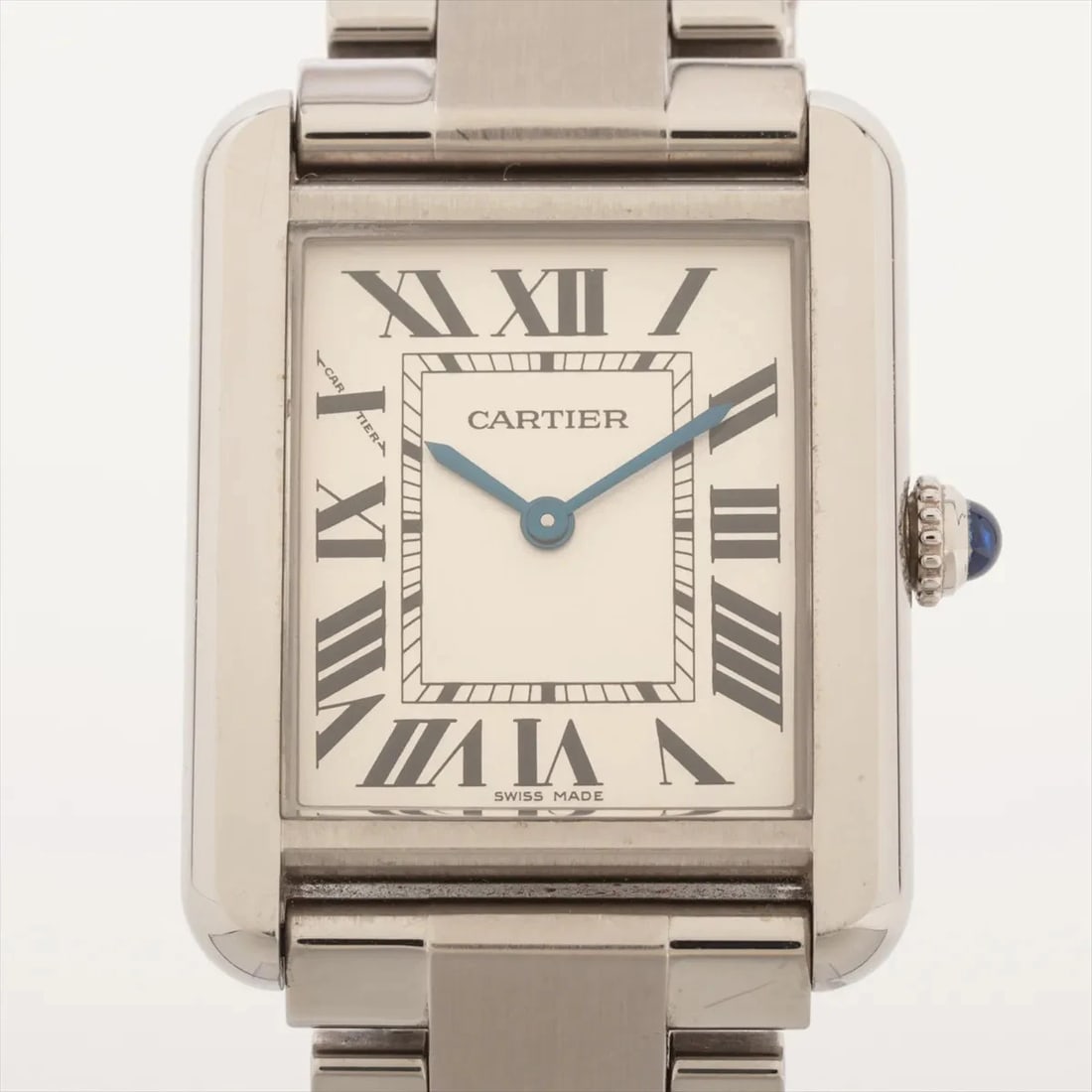 CARTIER TANK SOLO SM SS SILVER-FACE, WATCH: Cartier Tank Solo SM SS Silver-Face, Watch Brand: Cartier Type/Style: Wristwatch Material: SS Color: Silver-Face Size: Case:W0.8 x H1.2inch / W24 x H31 Circumference of Wrist:5.7inch / 14.5 Access