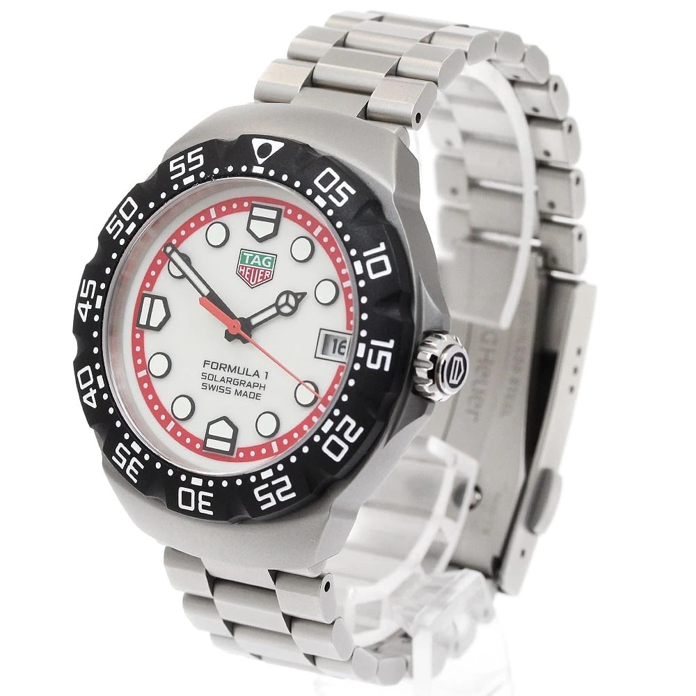 TAG HEUER STAINLESS STEEL WATCH: TAG HEUER Stainless Steel Watch Brand: TAG HEUER Type/Style: Wristwatch Material: Band Material Stainless Steel, Case Material Stainless Steel Color: Band Color Silver, Dial Color white, Case Color